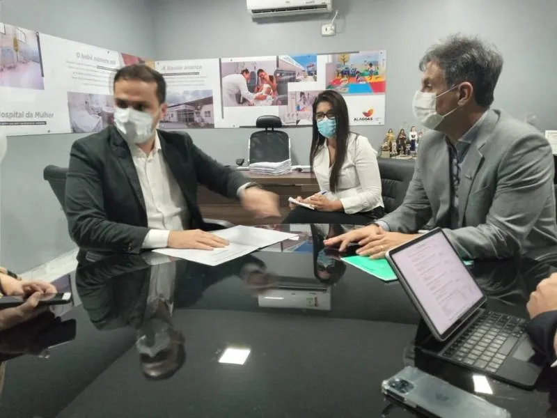 Imagem ilustrativa da imagem MÉDICOS REIVINDICAM REAJUSTE DE ATÉ 20% PARA REPOR PERDAS