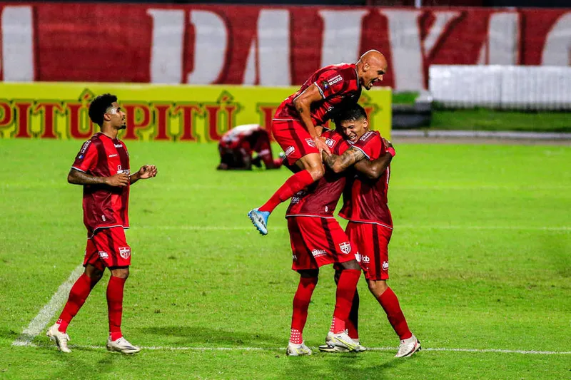 Maceió, 29 de junho de 2021
Lance do jogo entre CRB e Náutico, partida válida pela 8ª rodada da Série B do Campeonato Brasileiro, realizada no Estádio Rei Pelé em Maceió, Alagoas - Brasil.
Foto: Ailton Cruz