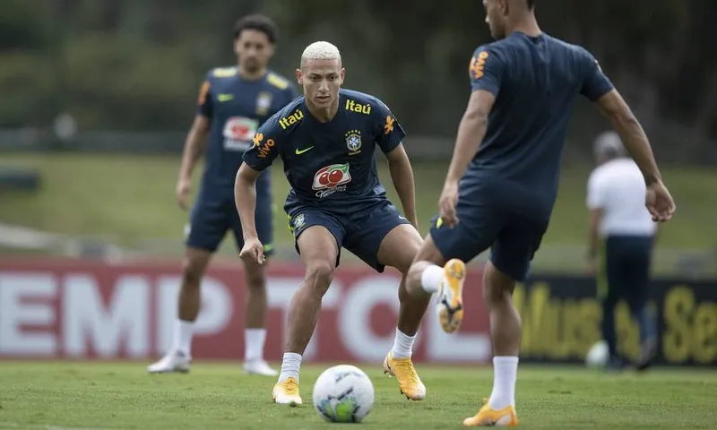 Imagem ilustrativa da imagem Richarlison é intimado por oficial de justiça