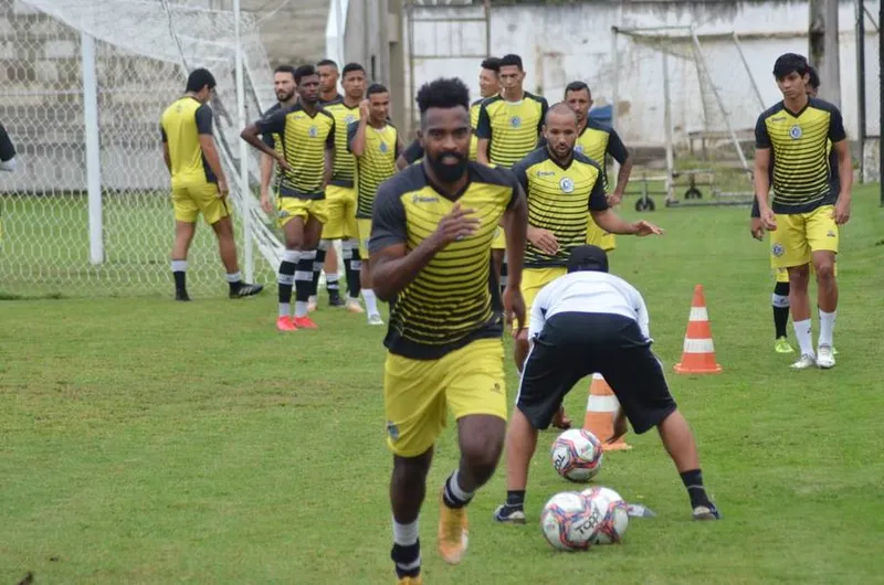 Alvinegros inicicam semana de preparação