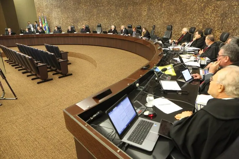 Anteprojeto aprovado transforma 25 cargos de juiz auxiliar em três de desembargador