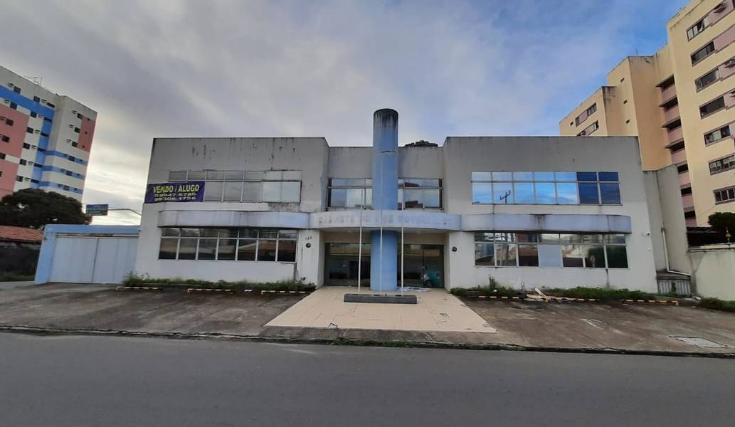 Imóvel onde funcionou a vice-governadoria já está com placa de venda ou aluga-se