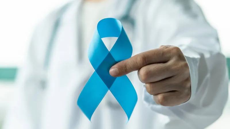 A campanha Novembro Azul visa conscientizar e combater o câncer de próstata