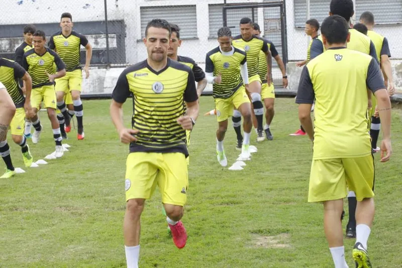 Elenco alvinegro ganhou descanso na segunda (12), após empate com o Retrô-PE, e agora visa ao próximo desafio