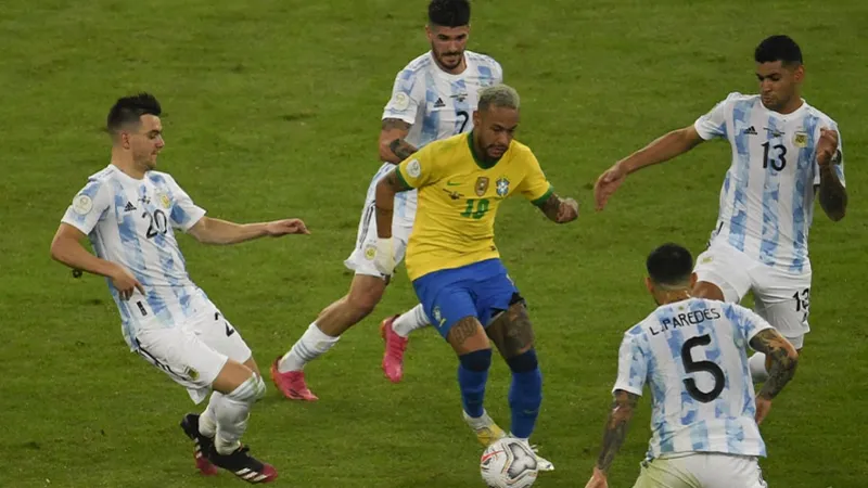 Em julho, seleção brasileira acabou sendo derrotada pelos argentinos no Maracanã: 1 a 0