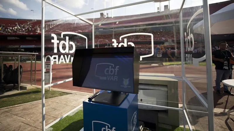 CBF vai liberar áudios do VAR em partidas da Série A do Brasileirão