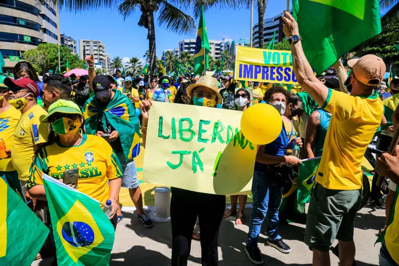 Apoiadores do presidente Jair Bolsonaro lotaram a orla marítima de Maceió para pedir ‘voto impresso’ e ‘liberdade’