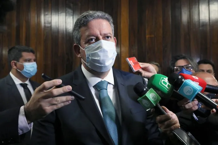 Imagem ilustrativa da imagem CÂMARA AVANÇA NA DISCUSSÃO DO RETORNO DOS CASSINOS