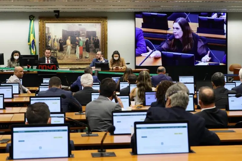 Apesar de rejeitada, a proposta do voto impresso deve ser levada a votação no plenário da Câmara