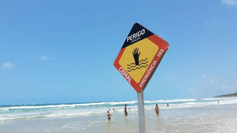 Imagem ilustrativa da imagem CORPO DE BOMBEIROS VAI REFORÇAR EFETIVO NA PRAIA DO FRANCÊS