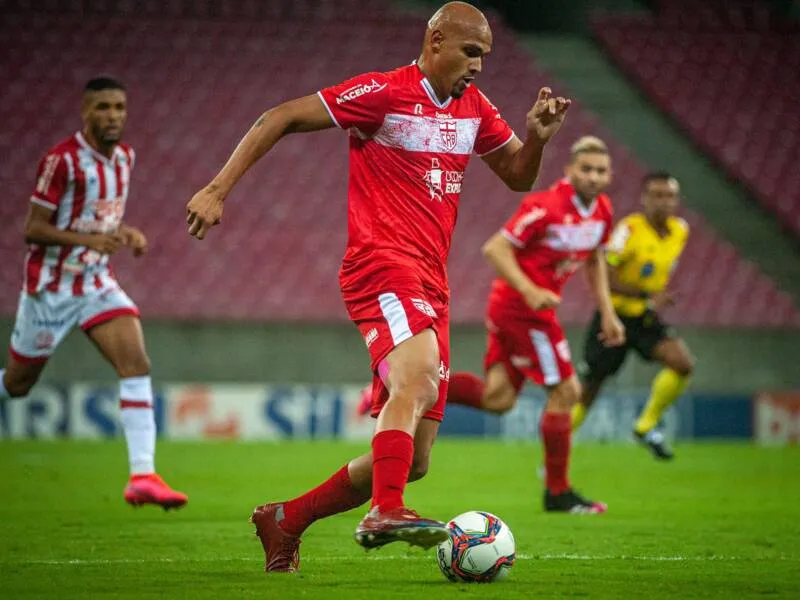 Careca chegou ao CRB para o Brasileiro de Aspirantes, mas acabou efetivado no profissional