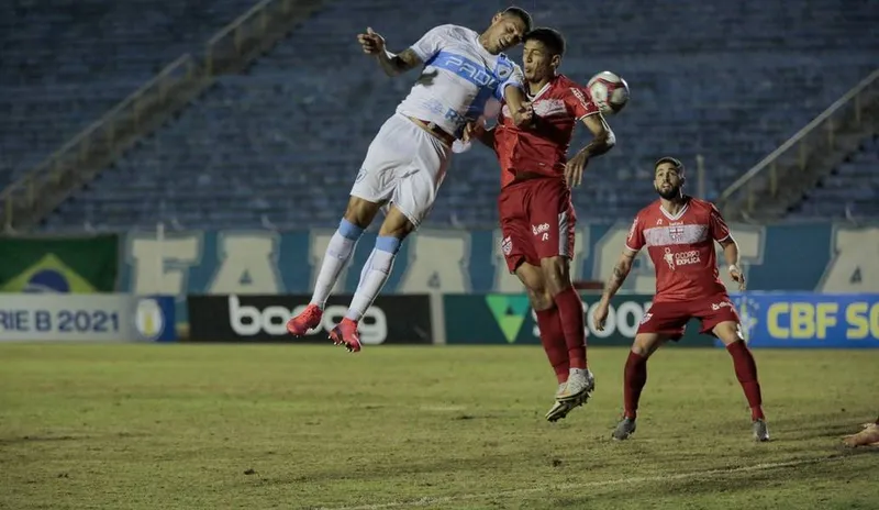 Boa campanha: CRB venceu o Londrina, por 2x0, no último domingo (8), longe de Maceió