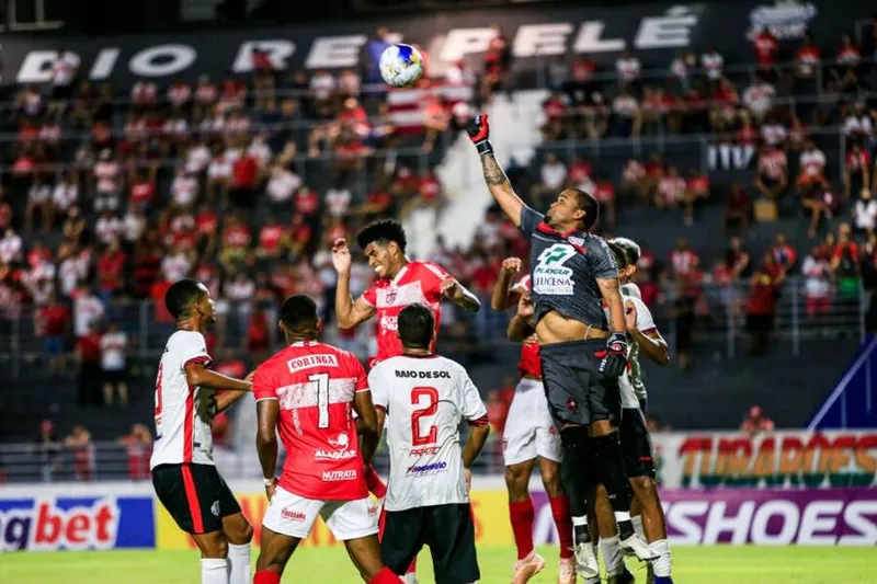 Galo conseguiu vitória providencial e se classificou para a fase de grupos do Nordestão