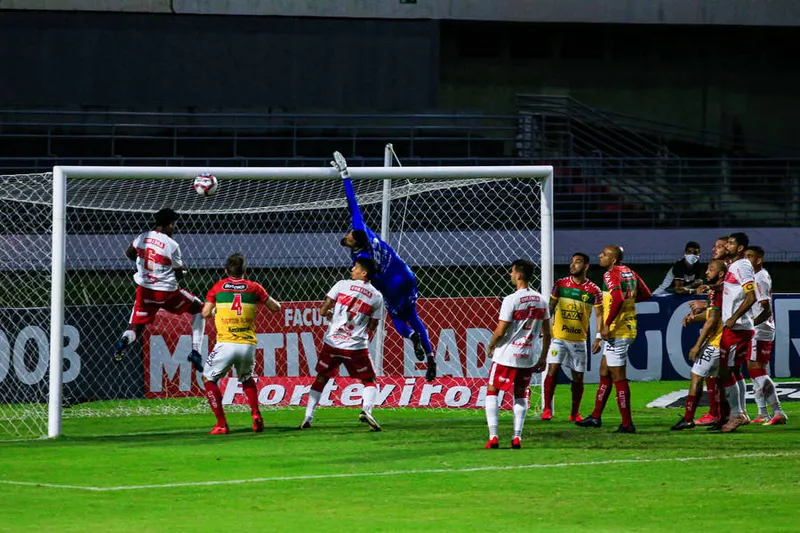 Maceió, 12 de agosto de 2021
Lance do jogo entre CRB e Brusque, partida válida pela 17ª rodada da Série B do Campeonato Brasileiro, realizada no Estádio Rei Pelé em Maceió, Alagoas - Brasil.
Foto: Ailton Cruz