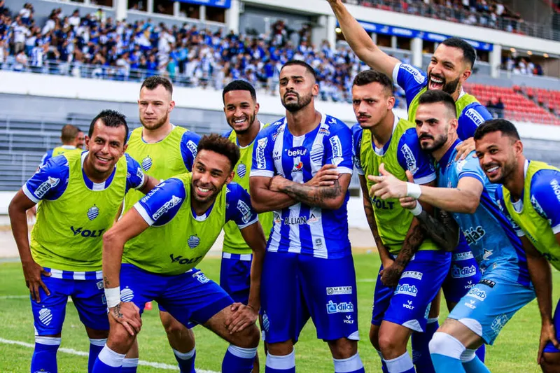 Lance do jogo entre CSA X  Brasil de Pelotas, partida válida pela 38ª rodada da Série B do Campeonato Brasileiro, realizada no Estádio Rei Pelé em Maceió, Alagoas - Brasil.
Foto: Ailton Cruz