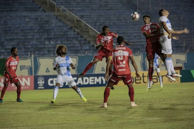 CRB venceu o Londrina no 1º turno da Série B deste ano, por 2 a 0, jogando no Paraná