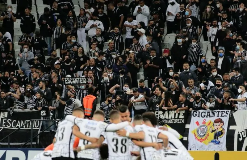Corinthians jogou na Arena Neo Química, na terça-feira (5), contra o Bahia, com a presença de público no estádio