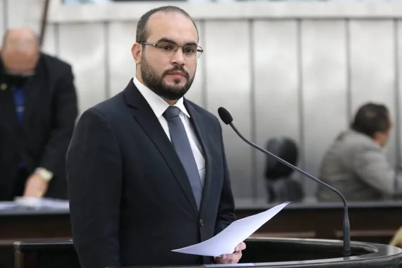 Imagem ilustrativa da imagem DEPUTADO ACUSA RENAN FILHO DE TENTAR LUDIBRIAR STF NO PROCESSO DA BRK