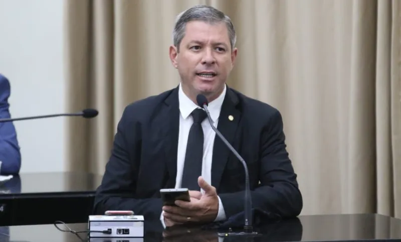 Cabo Bebeto: “O governo está com o caixa cheio de dinheiro, então para quê empréstimo?”