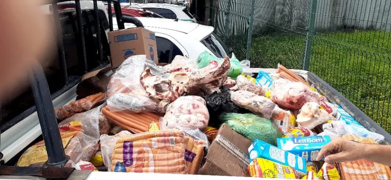 Imagem ilustrativa da imagem EM 5 MESES, VIGILÂNCIA JÁ APREENDEU 29 T DE ALIMENTOS IMPRÓPRIOS