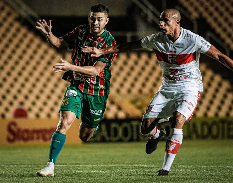 Galo e Bolívia Querida buscam triunfar para continuar perseguindo o pelotão de frente na luta pelo acesso à Série A