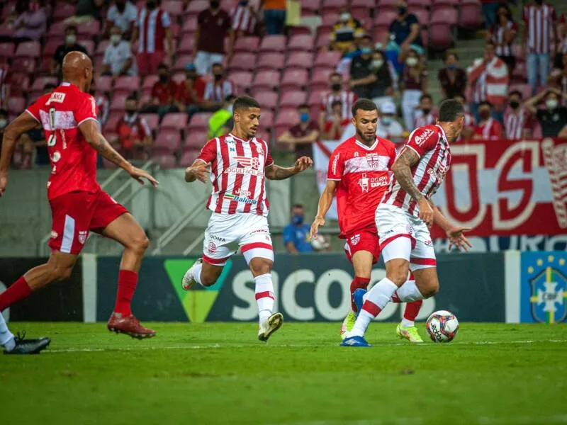 CRB fez um bom jogo e venceu o Náutico por 3 a 1, na Arena Pernambuco