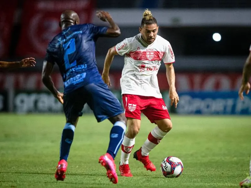 Diego Torres é peça importante no CRB e seu contrato será encerrado em 31 de dezembro