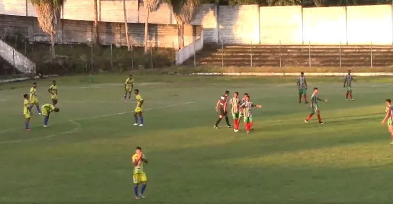 No Estádio Teotônio Vilela, em Viçosa, FF Comercial e Dínamo ficaram no empate de 1 a 1, na 2ª Divisão de AL