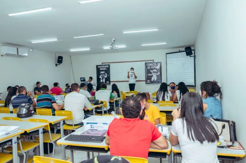 Imagem ilustrativa da imagem GIRAU DO PONCIANO ATUALIZA E MODERNIZA A EDUCAÇÃO DO MUNICÍPIO