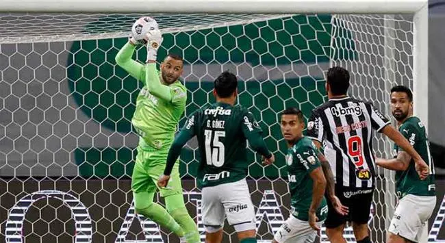 Em duelo pela volta das semifinais da Libertadores, Atlético-MG e Palmeiras se enfrentam nesta terça (28)