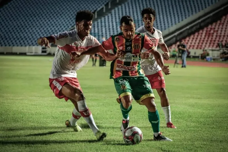 No primeiro turno, Galo da Praia venceu o Tubarão por 3 a 2, no Castelão, no Maranhão