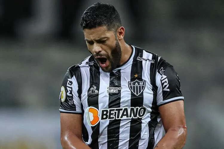 Artilheiro com 19 gols, Hulk, do campeão Atlético-MG, foi eleito o craque do Brasileirão pelo prêmio Bola de Prata
