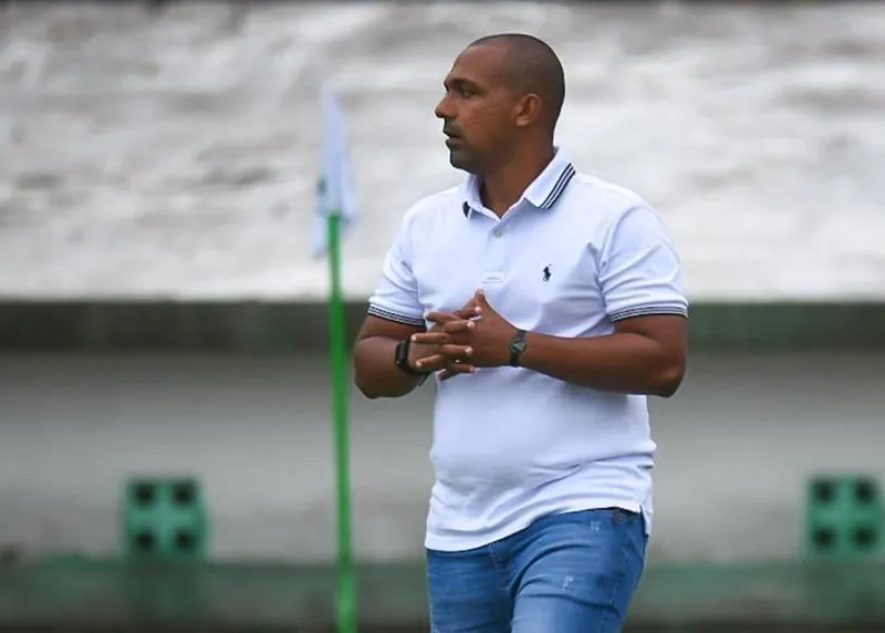 Após decisão, em comum acordo com a diretoria, Jadson Oliveira deixou o comando técnico do Murici
