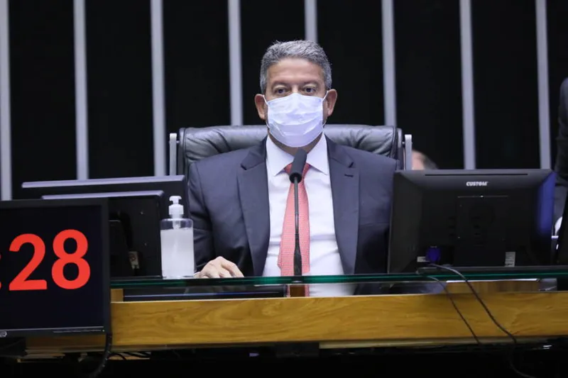 Imagem ilustrativa da imagem LIRA SOBRE O ICMS DOS COMBUSTÍVEIS: ‘DEMOS UMA RESPOSTA AO BRASIL’