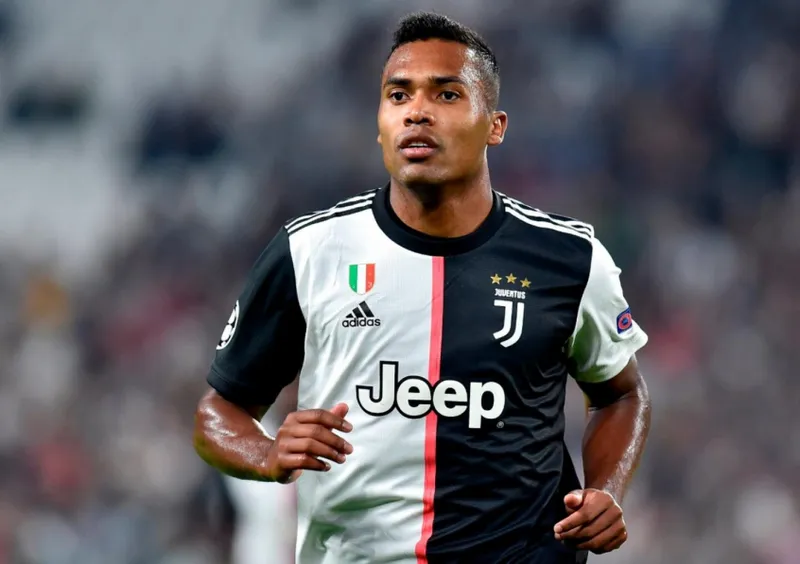 Alex Sandro desfalcará a Seleção Brasileira em jogos pelas Eliminatórias da Copa do Mundo