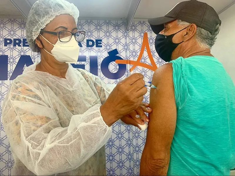 Imagem ilustrativa da imagem MACEIÓ CHEGA A 80%DE ADULTOS IMUNIZADOS COM 2 DOSES CONTRA COVID-19