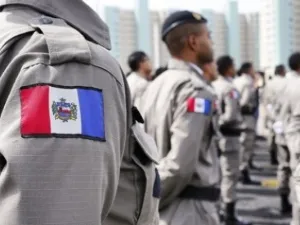 Imagem ilustrativa da imagem MILITARES QUEREM REVISÃO DO DESCONTO PREVIDENCIÁRIO