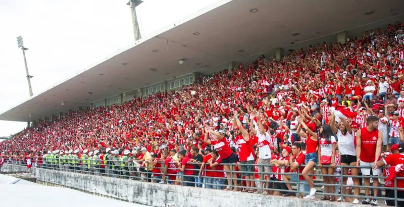 Torcida do CRB é a mandante na partida de sábado (2), válida pela 28ª rodada da Série B do Brasileiro