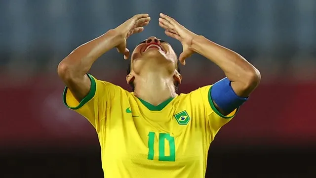 Seleção Brasileira feminina de Marta e companhia perdeu nos pênaltis para o Canadá e está fora das Olimpíadas
