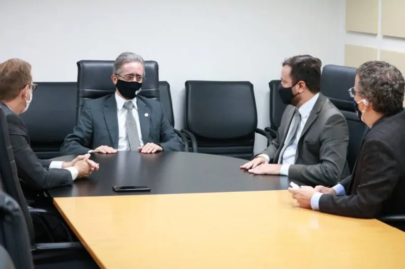 Imagem ilustrativa da imagem OAB-AL E TJAL DISCUTEM RETORNO PRESENCIAL