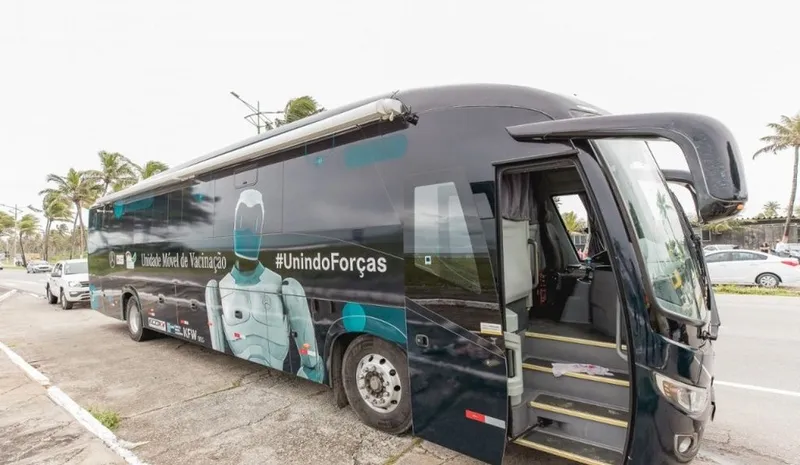 Imagem ilustrativa da imagem ÔNIBUS DA VACINA CHEGA AO VALE DO REGINALDO