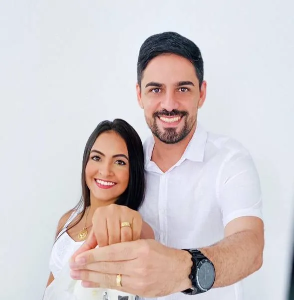 Nirvhana e Alexandre se casaram em junho e não têm planos de aumentar a família agora

