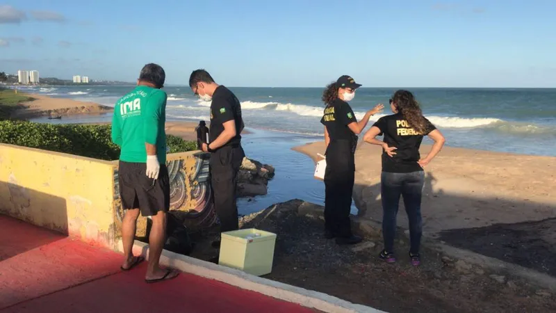 Imagem ilustrativa da imagem PF INVESTIGA LANÇAMENTO DE DEJETOS NAS PRAIAS DE MACEIÓ