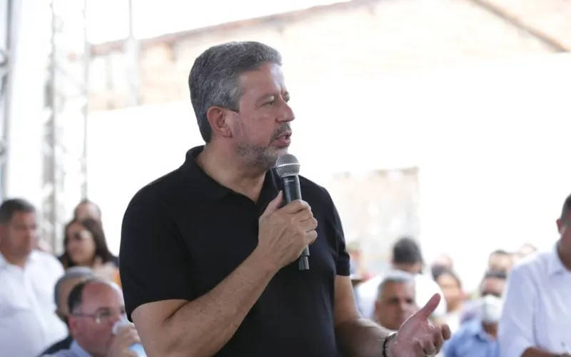 O deputado federal Arthur Lira é atualmente um dos políticos mais cortejados do Estado

