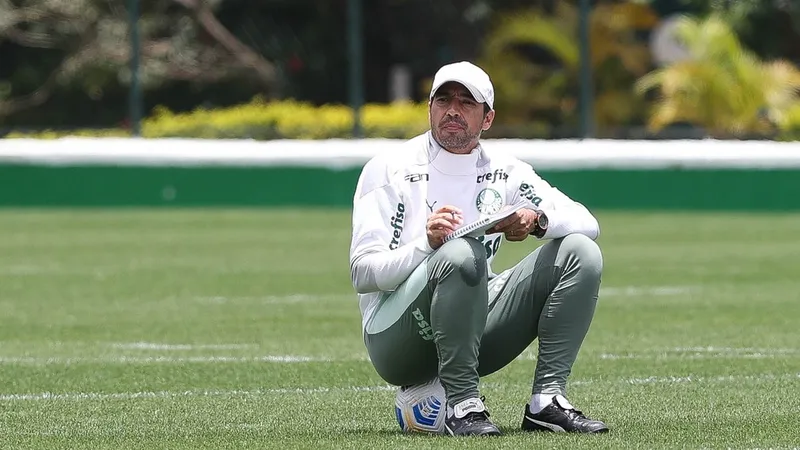 Bicampeão da Libertadores, técnico Abel Ferreira tem proposta de dois anos de contrato com o Palmeiras