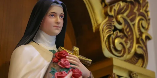 Paróquia Universitária celebra este mês a festa em honra de Santa Teresinha de Lisieux