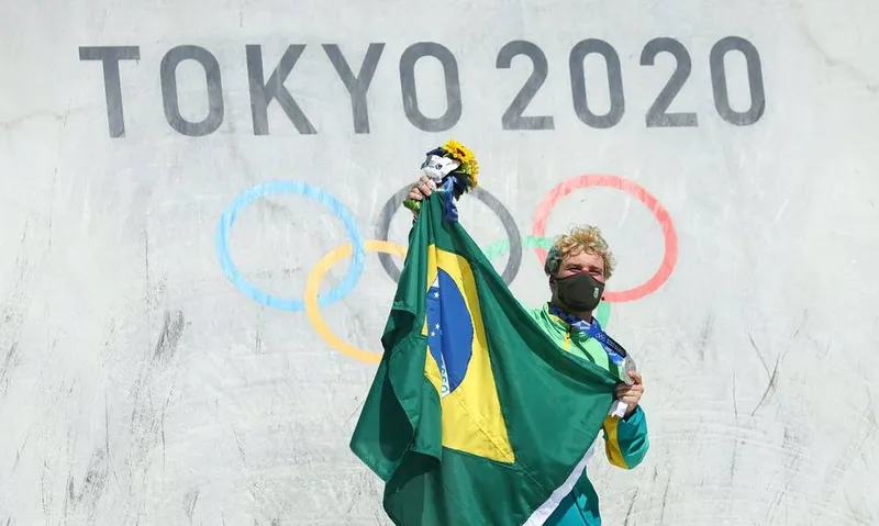 Catarinense Pedro Barros conquistou a medalha de prata no skate park, nessa quinta-feira (5)