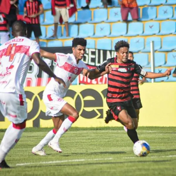 Na primeira partida, os maranhenses bateram um CRB reserva por 2 a 1 no Nhozinho Santos