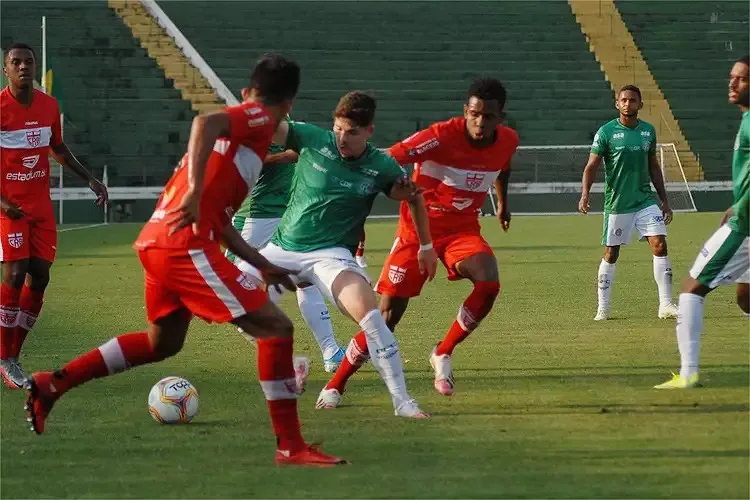 CRB e Guarani voltam a se encontrar nesta terça, novamente pela Série B, em Campinas