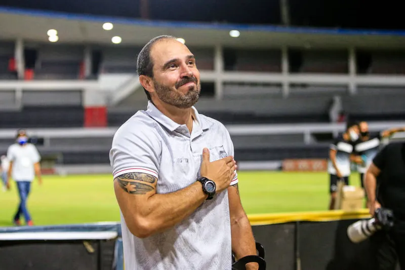 Maceió, 22 de novembro de 2021
Lance do jogo entre CRB X Vitória, partida válida pela 37ª rodada da Série B do Campeonato Brasileiro, realizada no Estádio Rei Pelé em Maceió, Alagoas - Brasil.
Foto: Ailton Cruz
